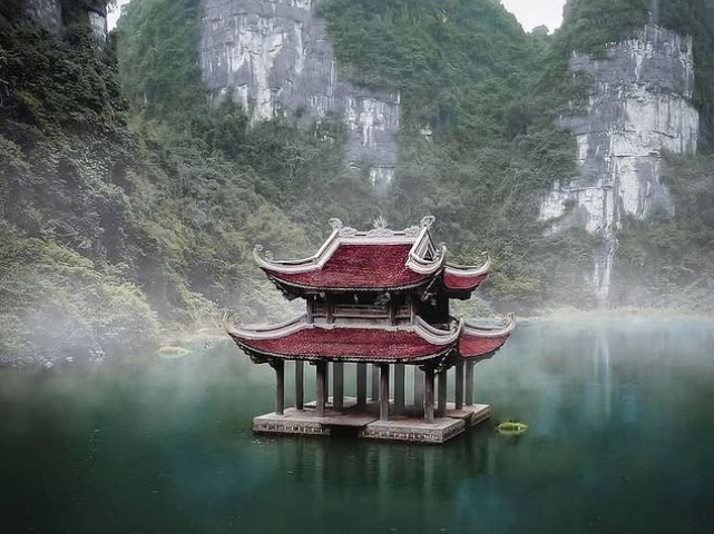 Tràng An, Ninh Bình in Vietnam